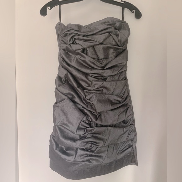 Stunning Silver mini ruched party dress - New Years Eve stunner - Picture 3 of 9